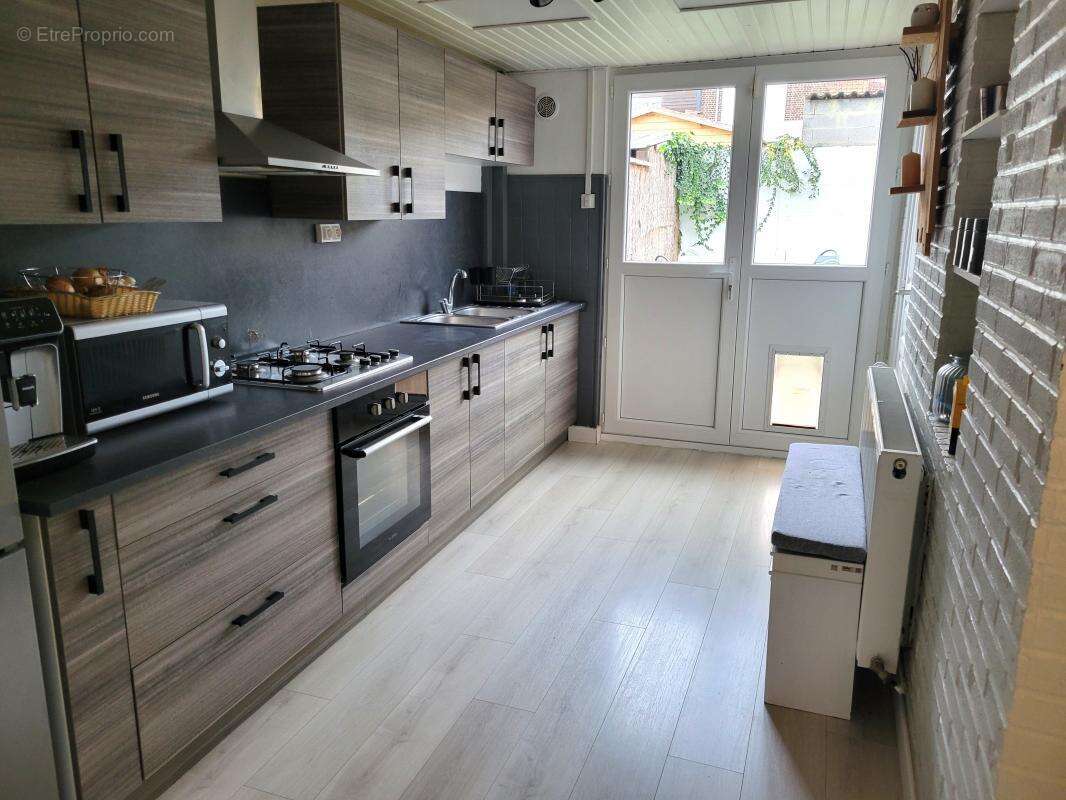 Maison à LYS-LEZ-LANNOY