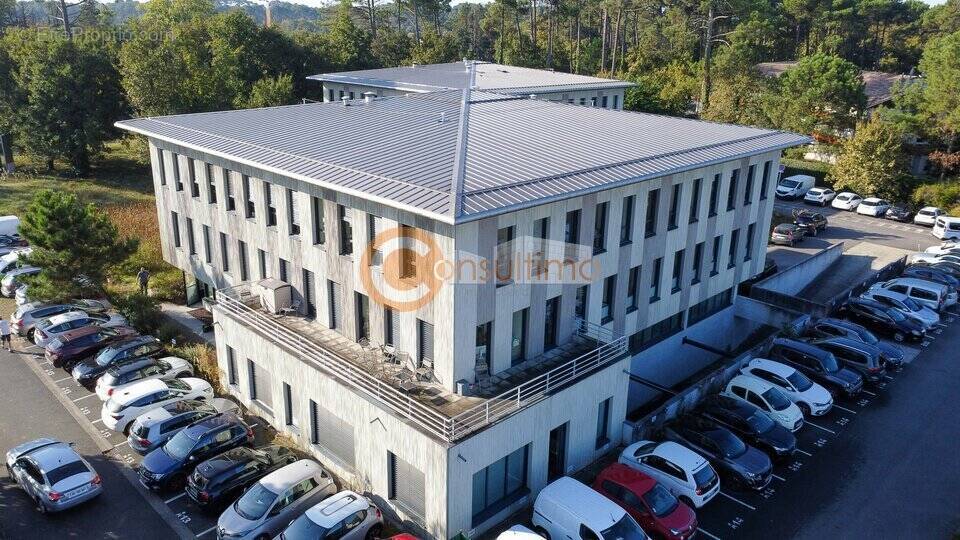 Commerce à LA TESTE-DE-BUCH