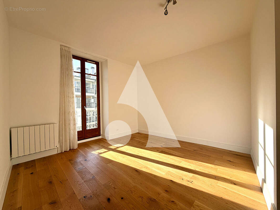 Appartement à AIX-LES-BAINS