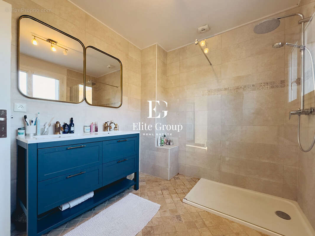 Maison à L&#039;ISLE-D&#039;ESPAGNAC