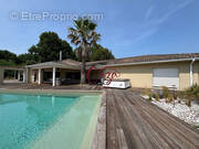 Maison à FARGUES-SAINT-HILAIRE