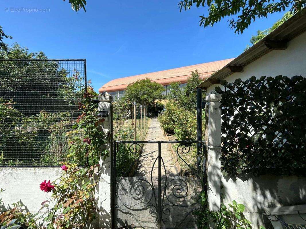 Maison 95 m² à Besse-Sur-Braye  - photo 3