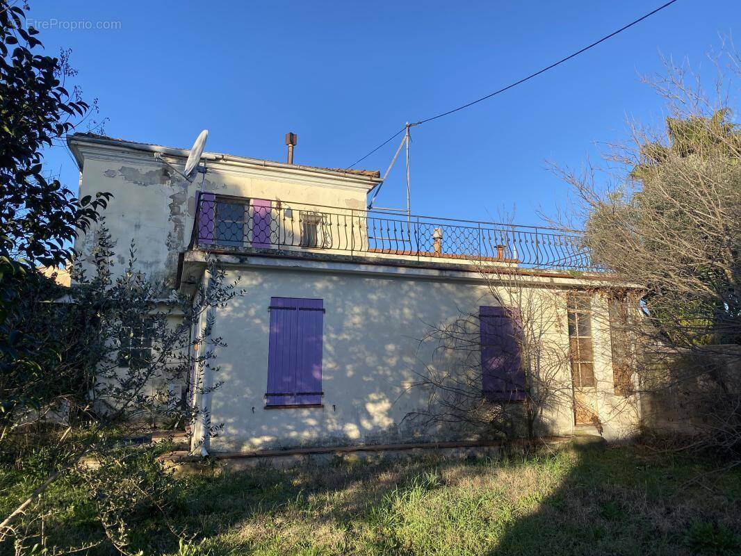 Maison à LE MUY