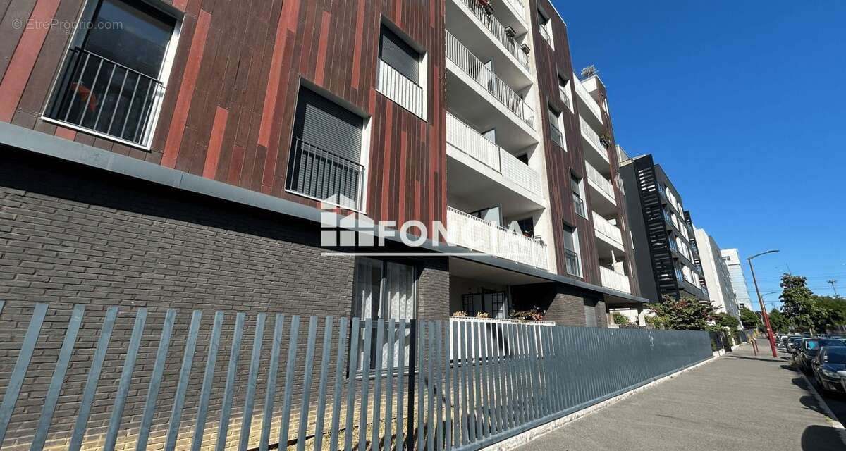 Appartement à FRESNES