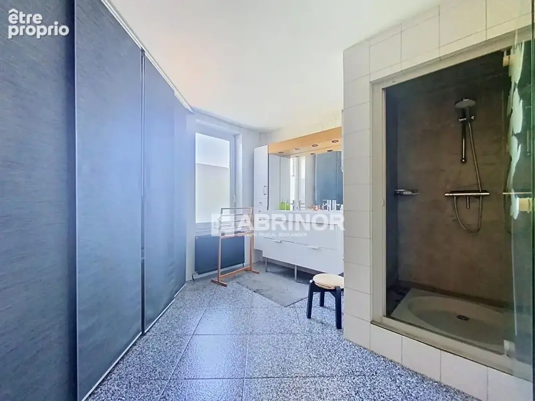 Maison de ville 260m² avec garage et grande terrasse - photo 16