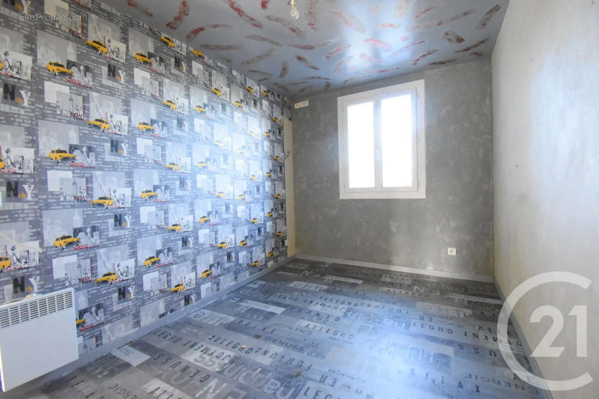 Maison à SAINT-SYLVESTRE-PRAGOULIN