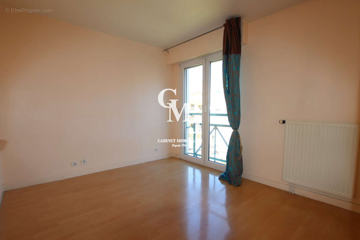 Appartement à SAINT-RAPHAEL