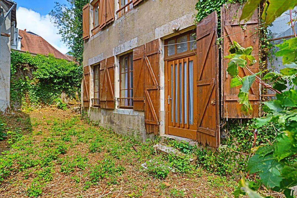 Au calme maison de bourg indépendante avec combles aménageables et jardin - photo 17