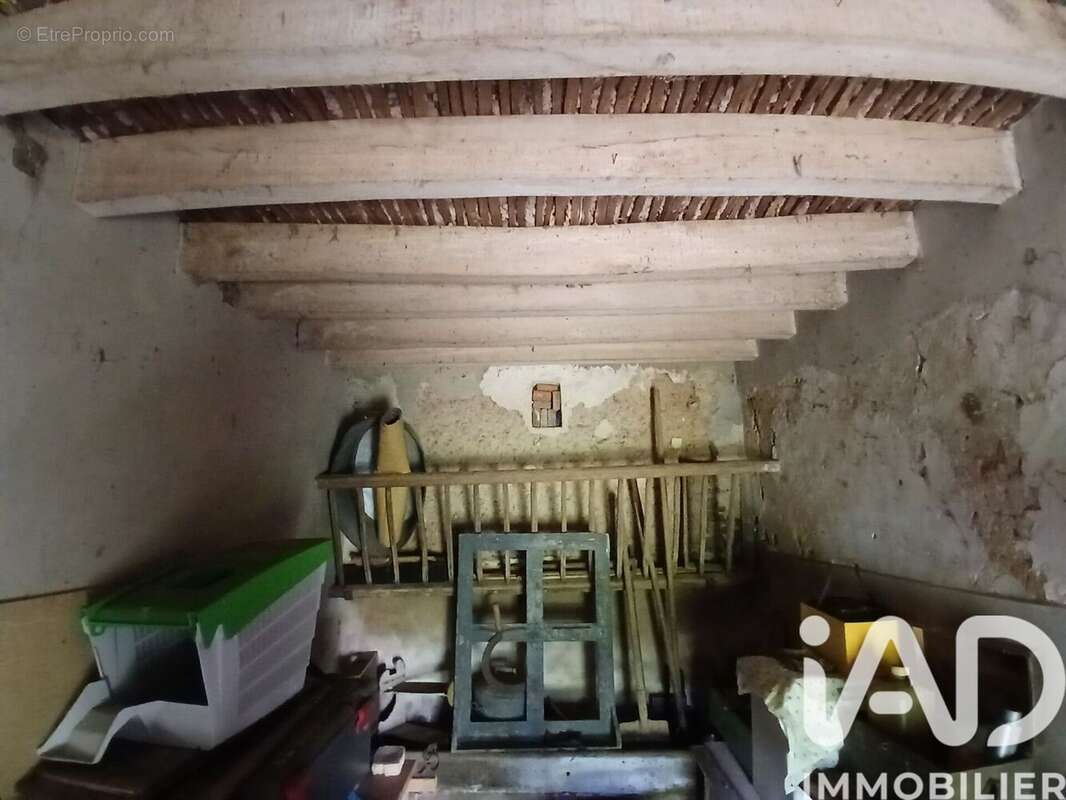 Maison 86 m² à Landelles  - photo 5