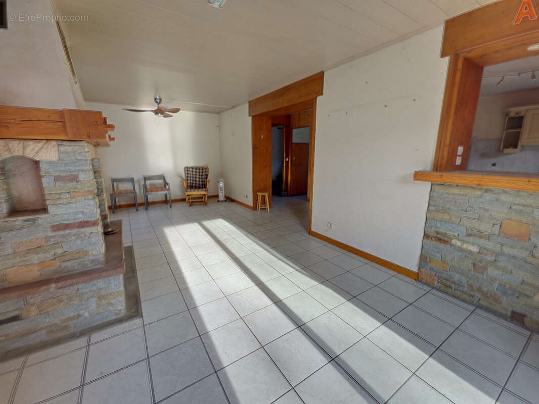 Maison à LA LECHERE