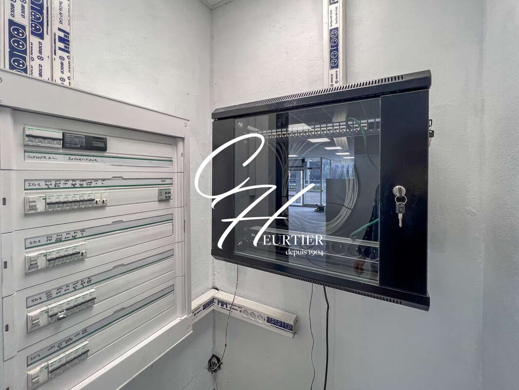 Commerce à SAINT-MARTIN-LE-VINOUX