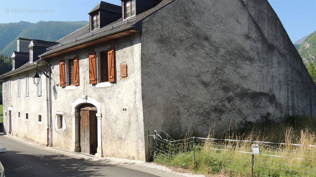 Maison à BEOST