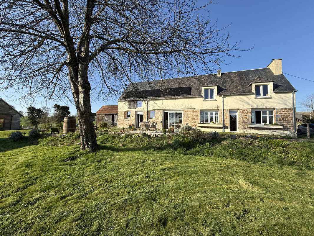 Maison à MORTAIN