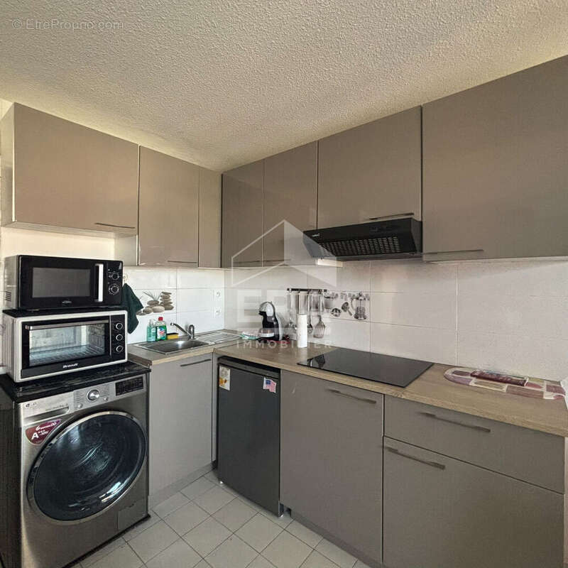 FREJUS PLAGE. Studio cabine 27 m2 - photo 4