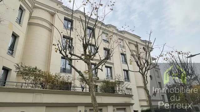 Appartement à LE PERREUX-SUR-MARNE