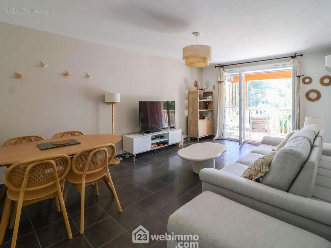 Appartement 70 m² à Marseille-9e  - photo 211