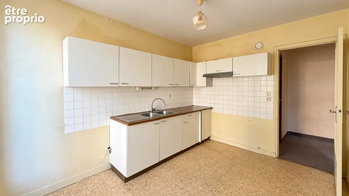 Appartement 3 chambres - Cave - Stationnement privatif en sous-sol - photo 3