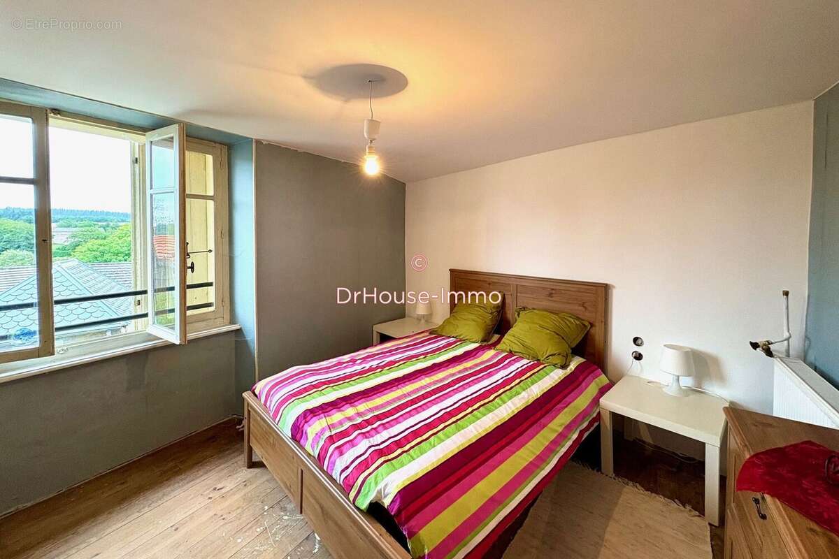 Maison à LES MARTYS