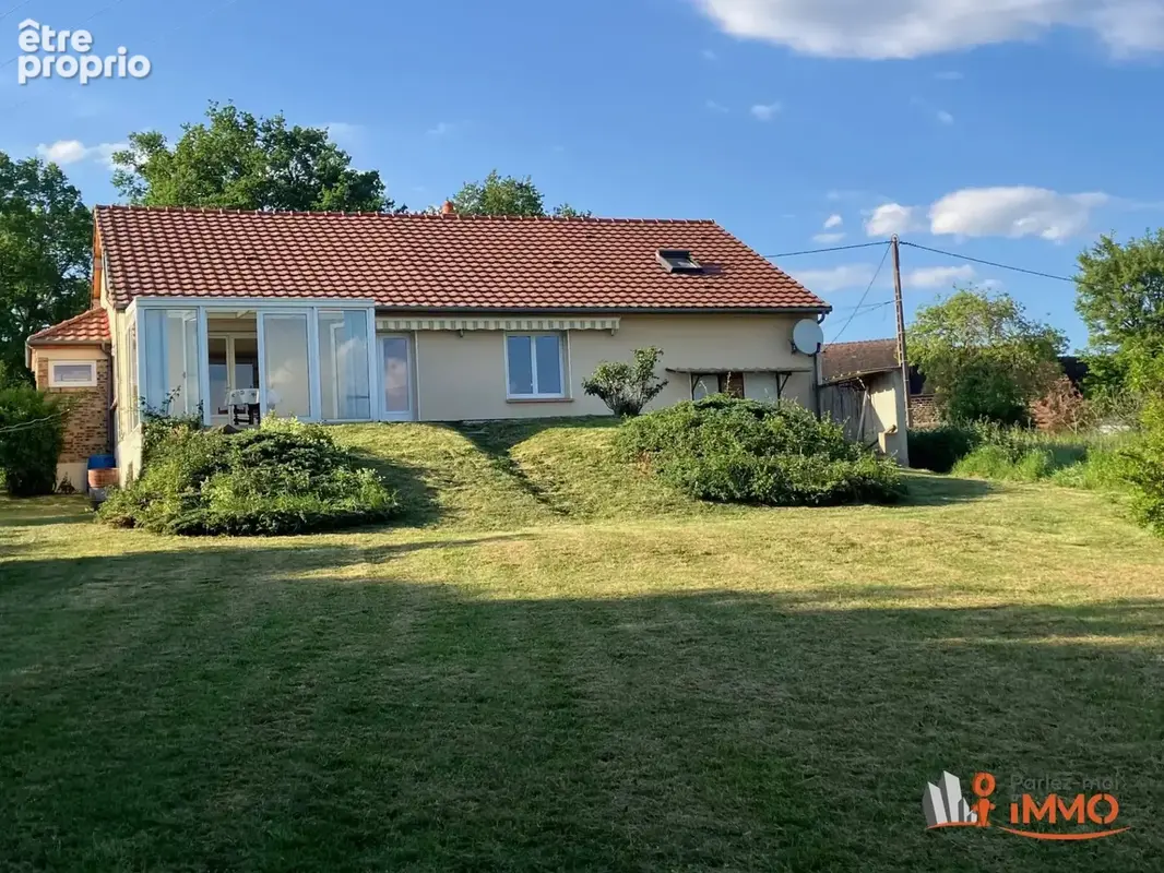 Maison à SAINT-SAUVEUR-EN-PUISAYE