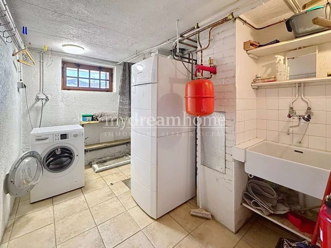 Maison à CREST-VOLAND