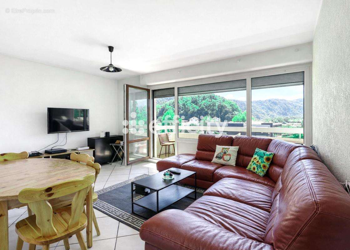 Appartement à CLUSES
