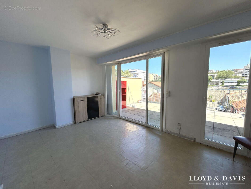 Appartement à MARSEILLE-10E
