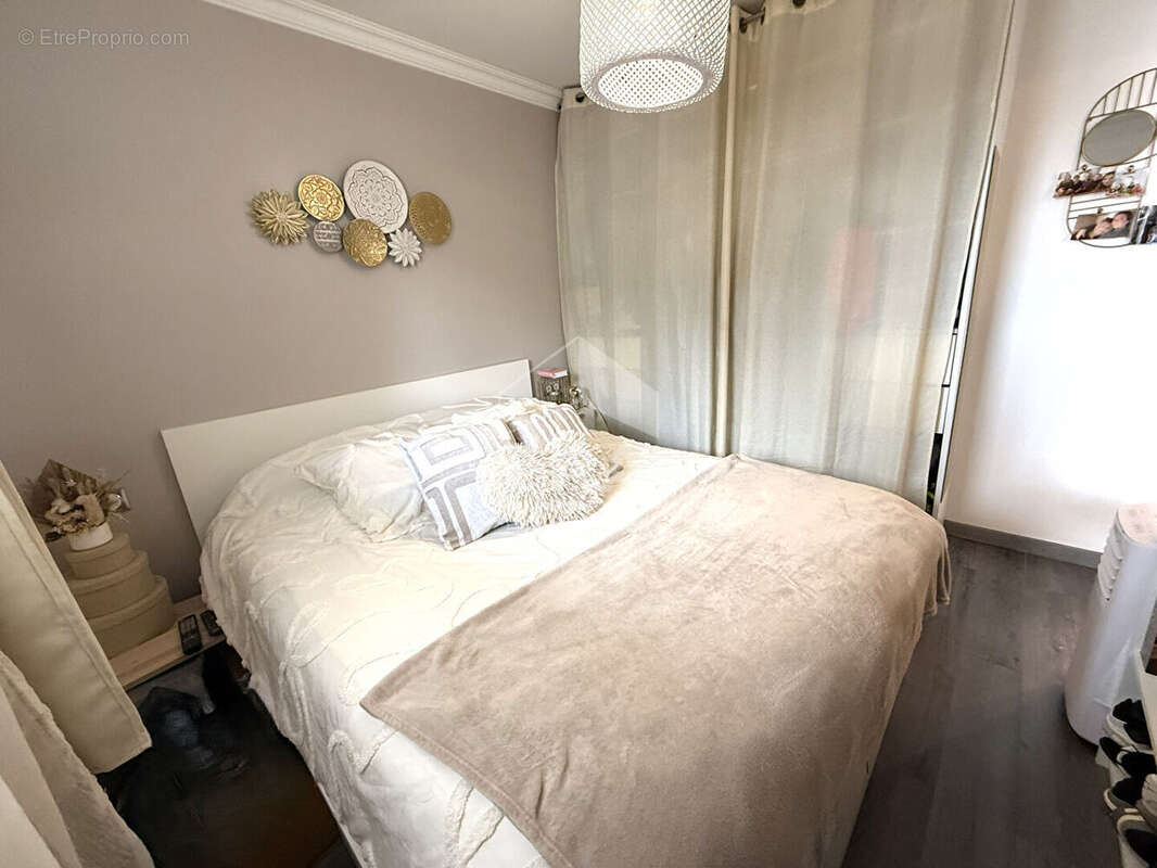 Appartement à BRIE-COMTE-ROBERT