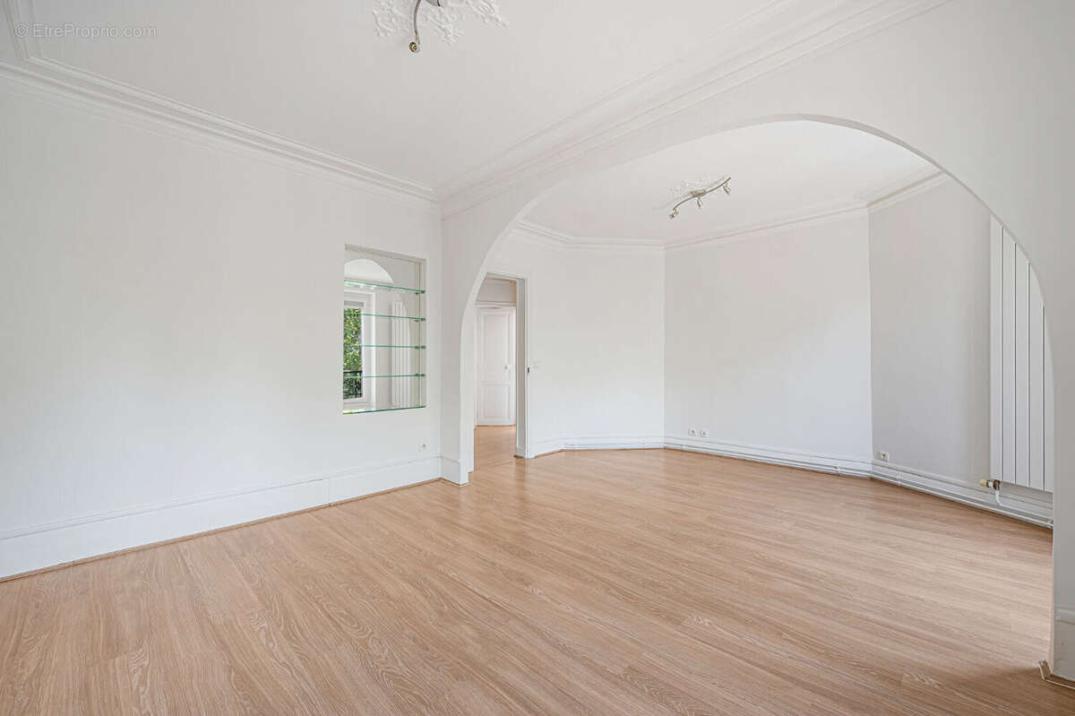 Appartement - 1/2 pièces - Mairie - photo 8