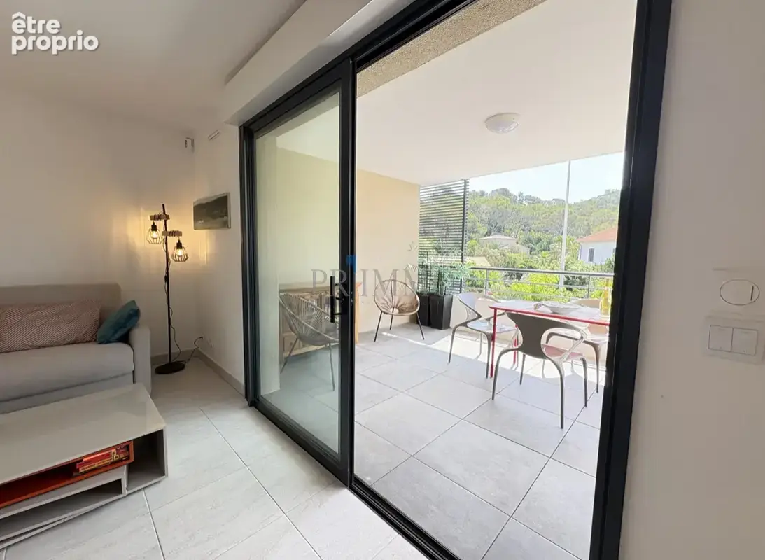 Le dramont magnifique 2p avec garage 200m de la mer - photo 5