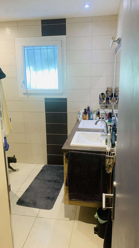 Maison à LA ROQUILLE