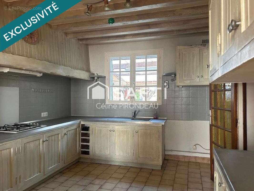 Maison 120 m² à Saint-Nicolas-De-Bourgueil  - photo 4