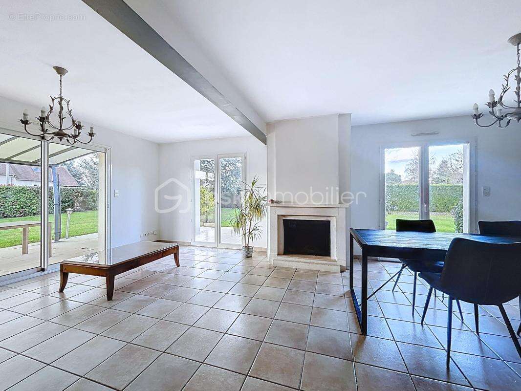 Maison à BENOUVILLE