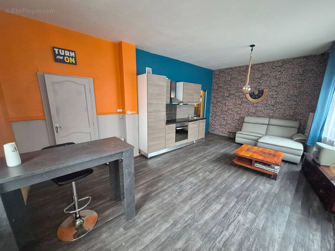 Maison à SIN-LE-NOBLE