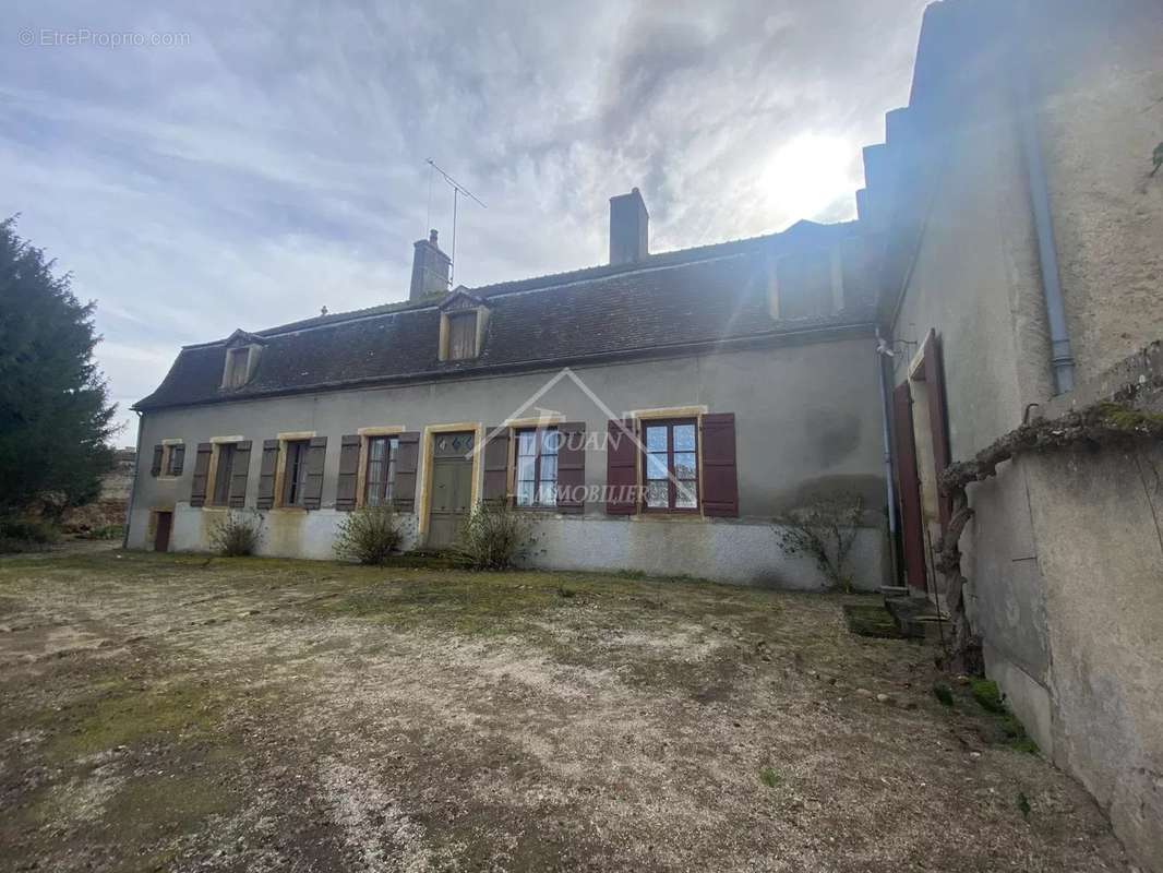 Maison à PIERREFITTE-SUR-LOIRE