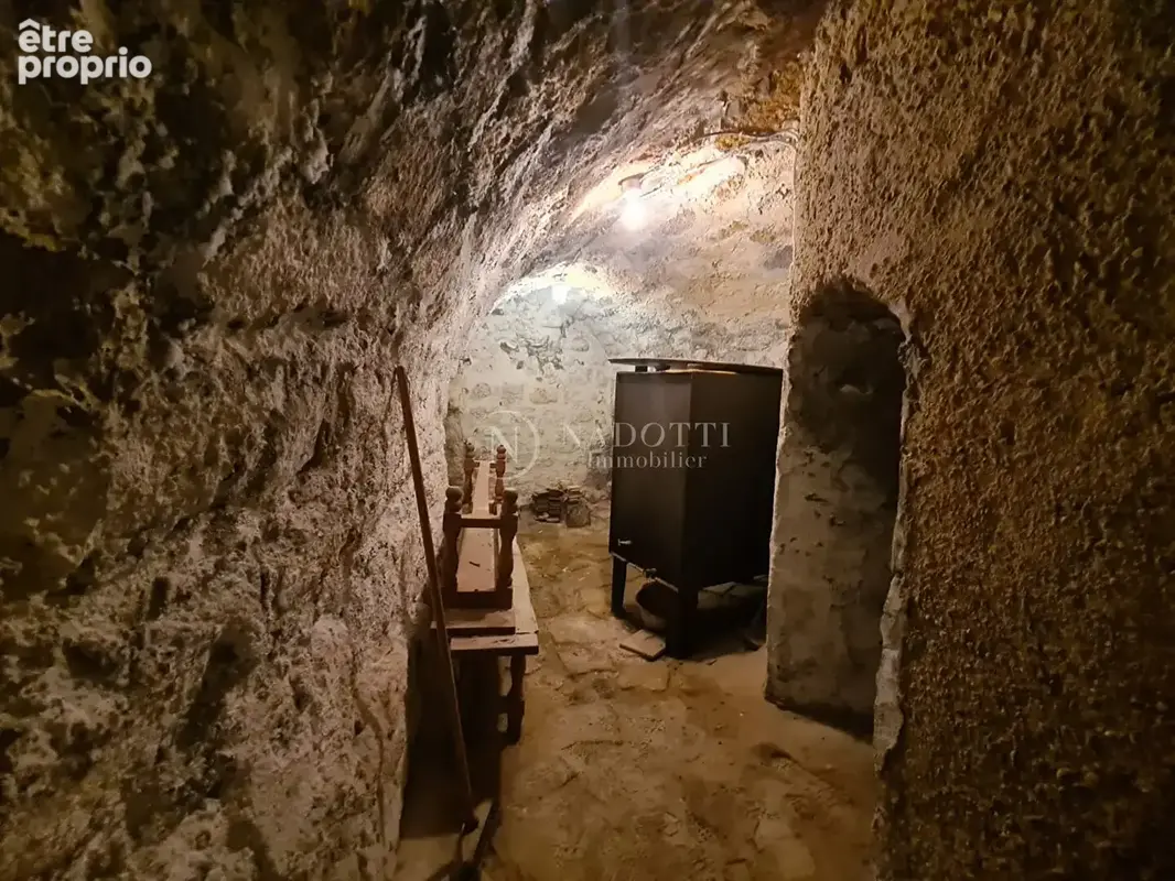 A vendre au coeur de Cadenet maison de village de 100 m² - photo 8