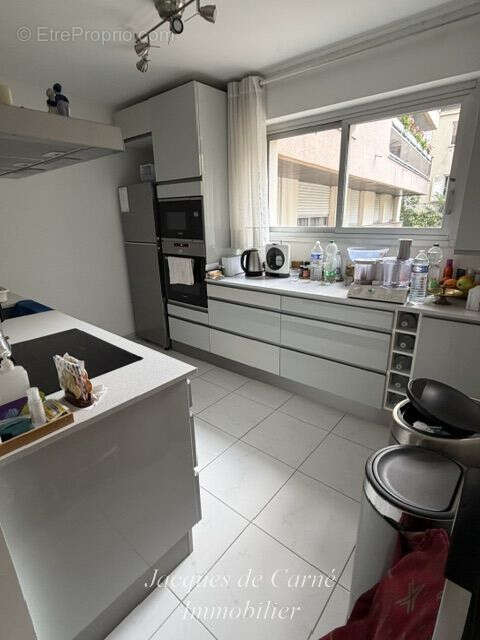 Appartement 100 m² à Paris-17e  - photo 4