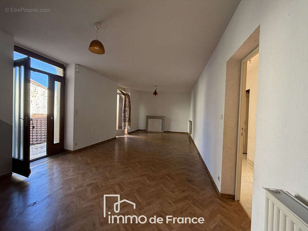 Appartement à DECAZEVILLE