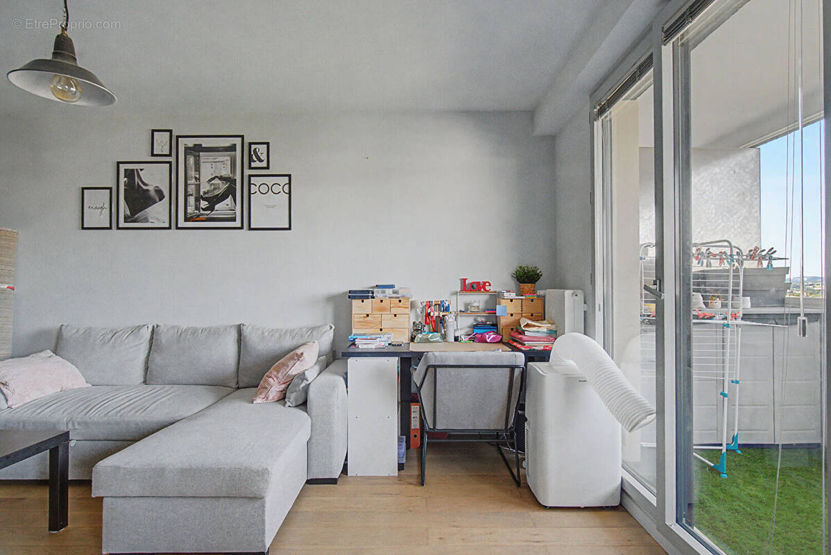 Appartement 2 pièces dernier étage - 37.65 m² - balcon et cave - photo 2