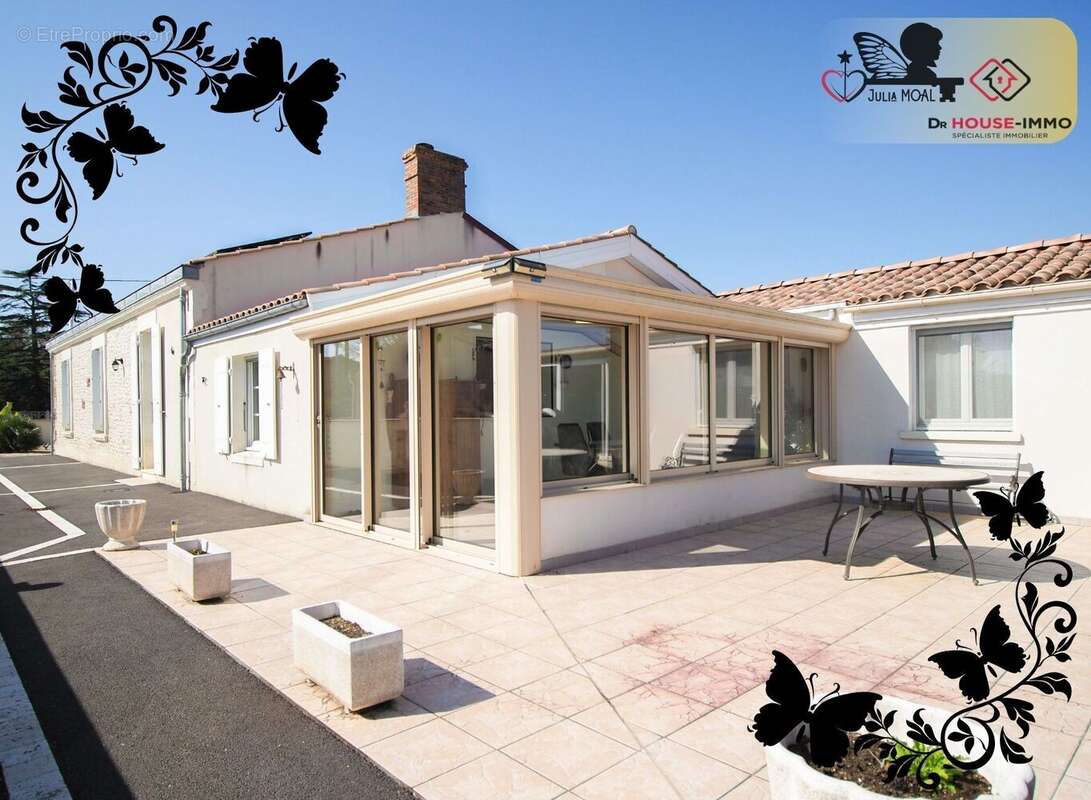 Maison 150 m² à La Taillee  - photo 4
