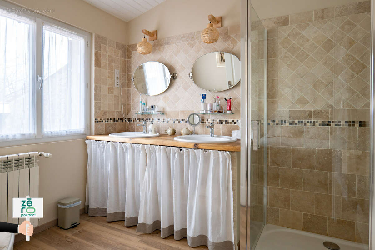 Maison à SAINT-VAIZE