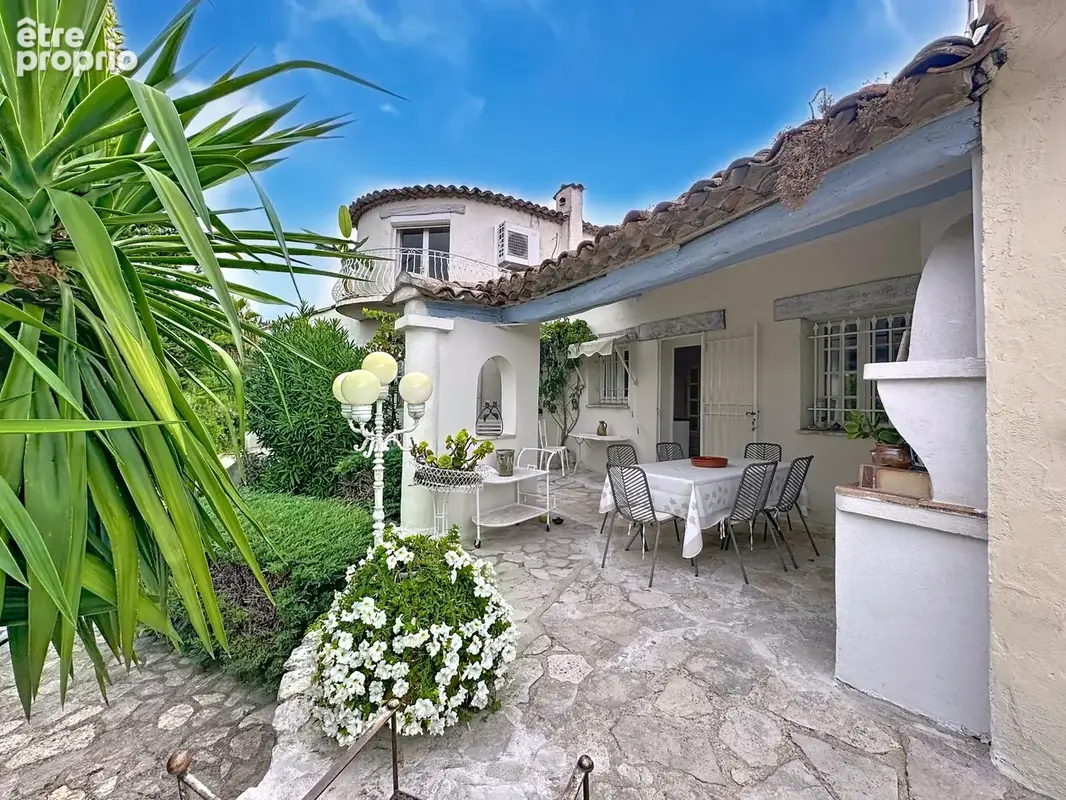 Vence sud - villa provencale de 7 pieces principales - photo 3