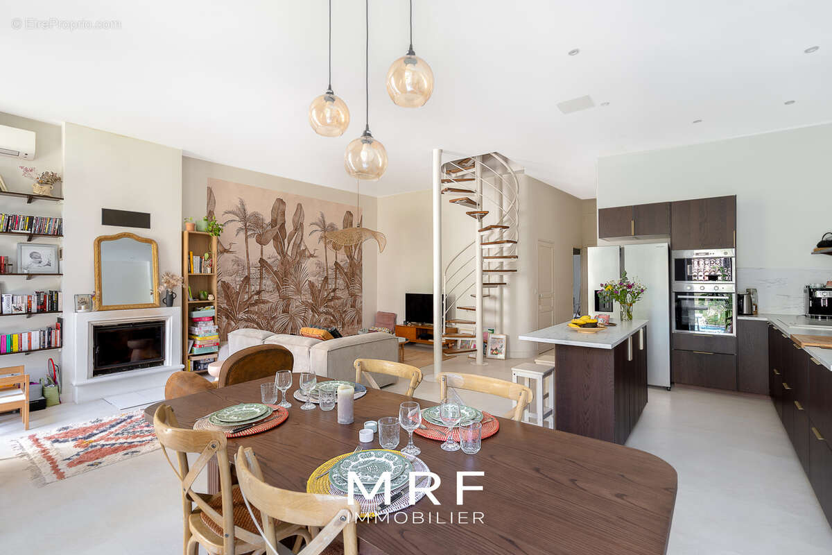Appartement à MARSEILLE-5E