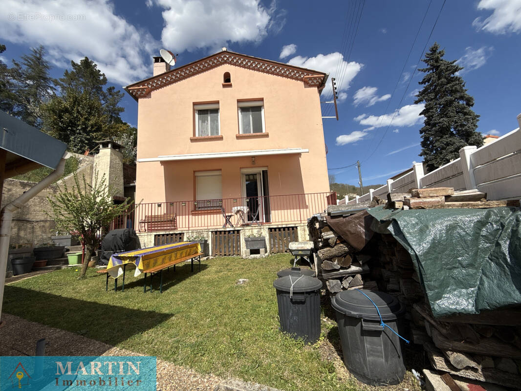 Maison à SAINT-LAURENT-DE-CERDANS