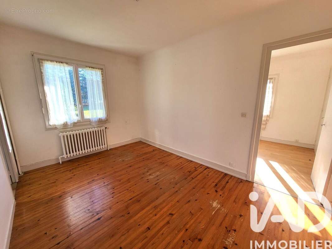 Photo 5 - Maison à SAINT-JUST-SAINT-RAMBERT