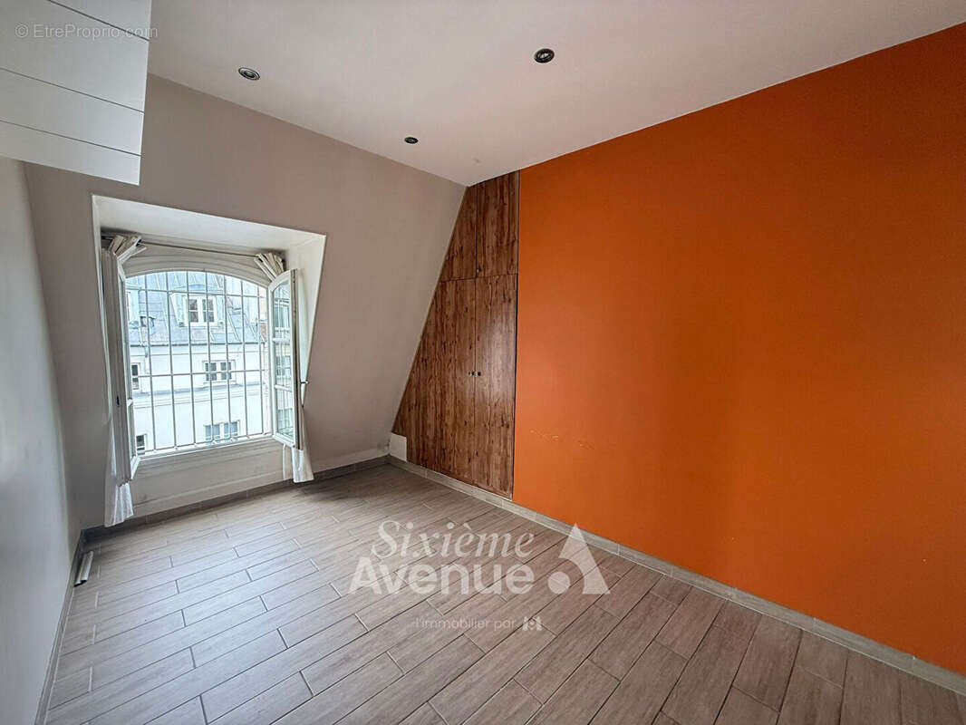Appartement à PARIS-4E