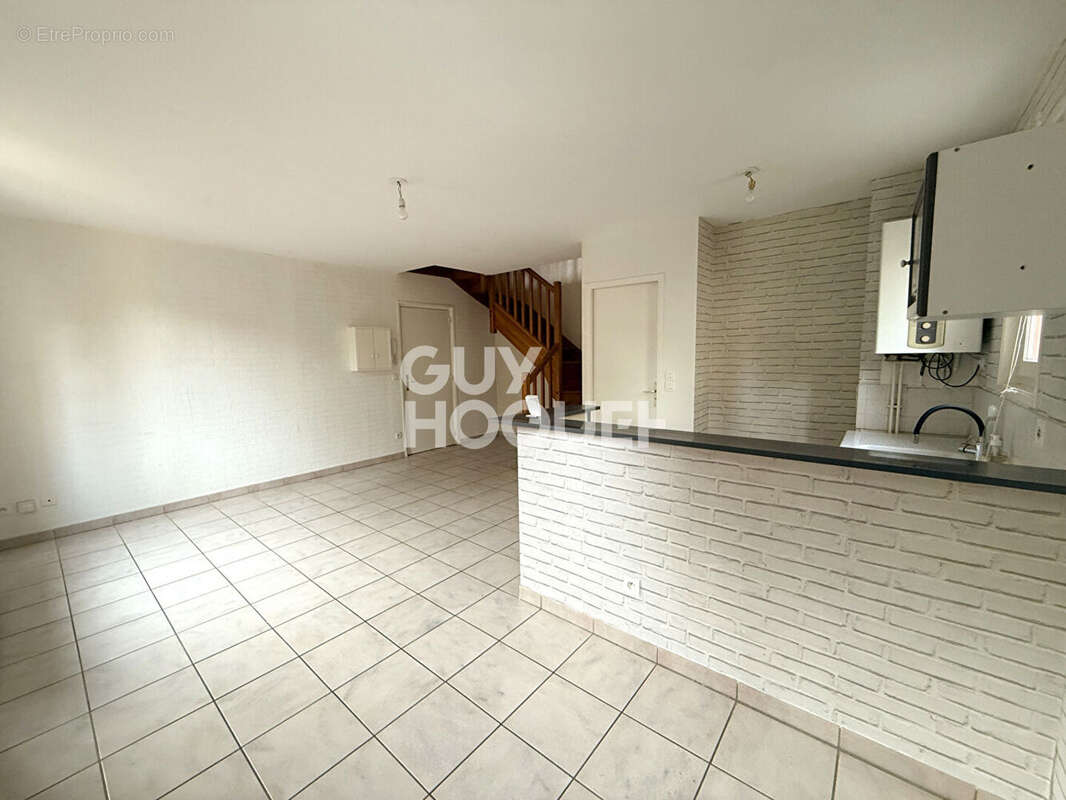 Appartement à MORNANT