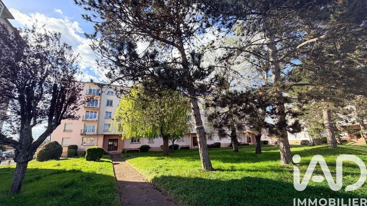 Photo 2 - Appartement à CHARNAY-LES-MACON