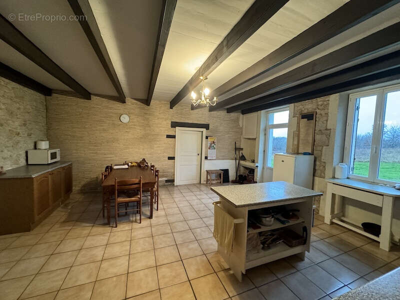 Maison à BORESSE-ET-MARTRON