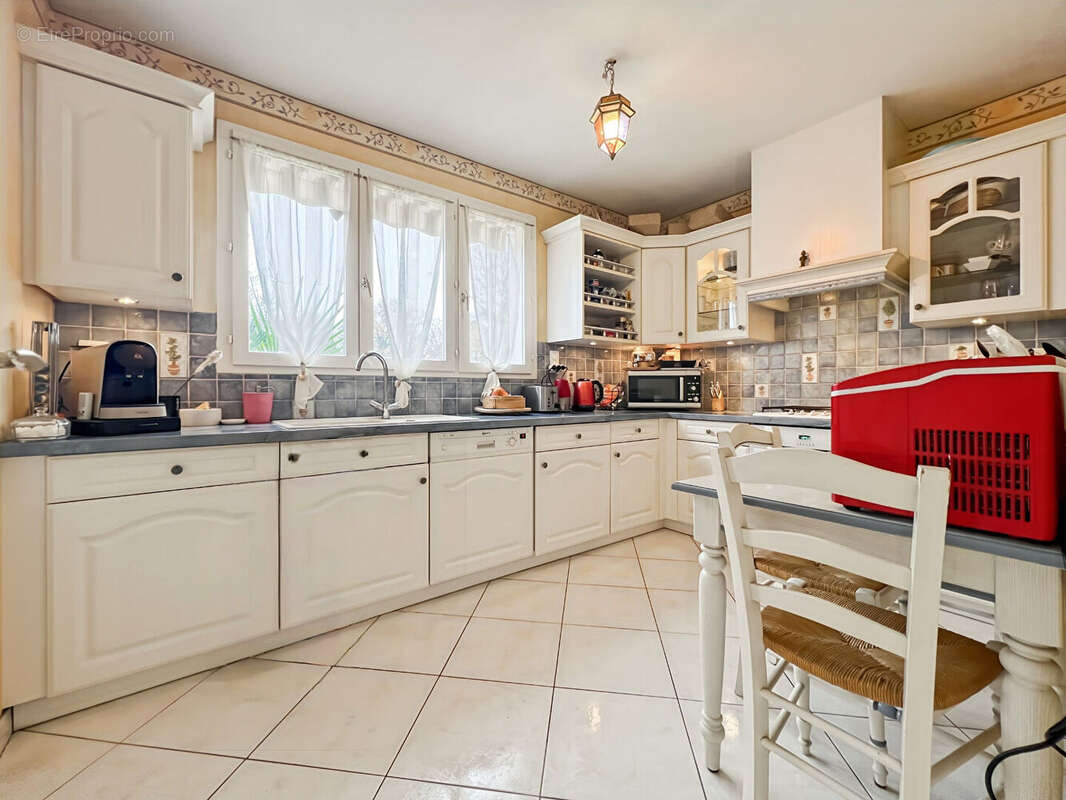 Maison à SAINT-FARGEAU-PONTHIERRY