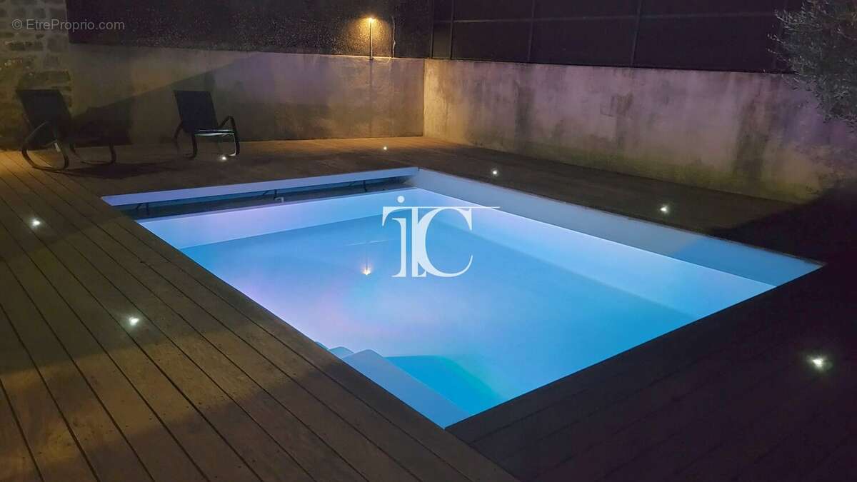 Rousson, mas de hameau renove en pierre 272m2, 3 chambres + 1 studio, terrasses, piscine - photo 15